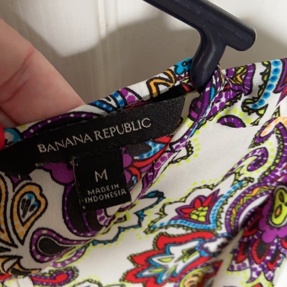 Banana republic ruffle shell - Picture 3 of 4